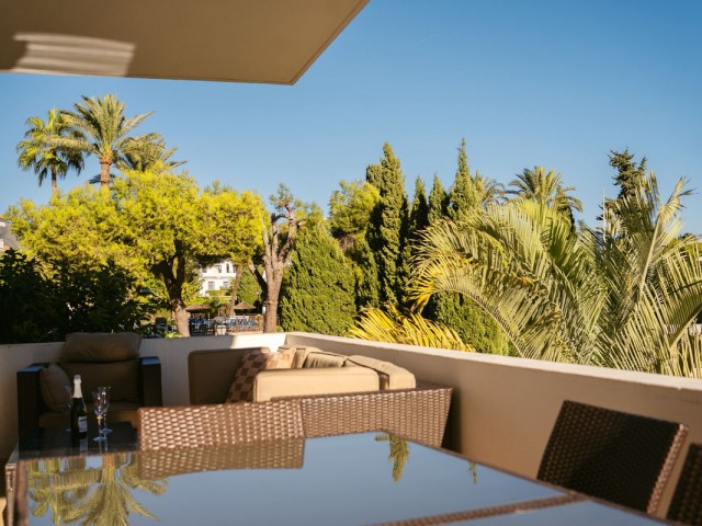 3 Bedrooms Apartment in Nueva Andalucía