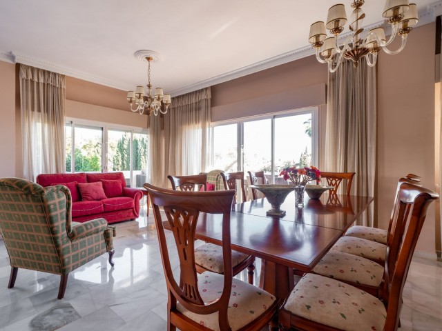 3 Bedrooms Apartment in Nueva Andalucía