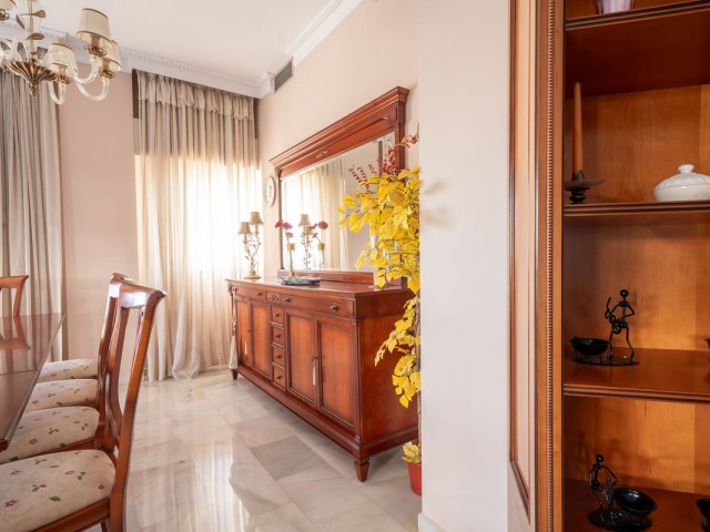 3 Bedrooms Apartment in Nueva Andalucía