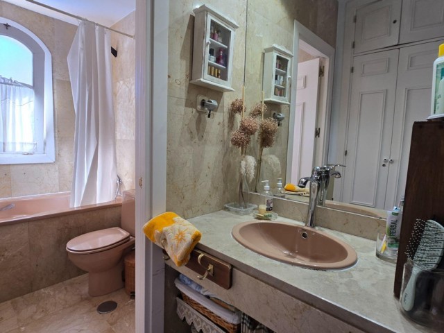 3 Bedrooms Townhouse in Marbella