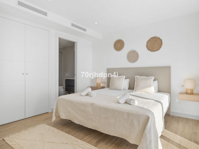 2 Bedrooms Apartment in Estepona