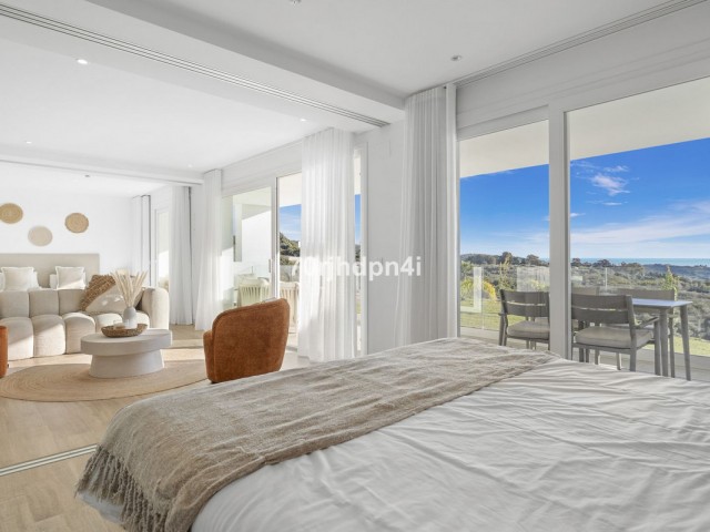 2 Bedrooms Apartment in Casares