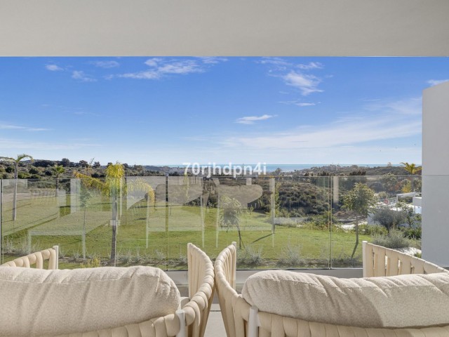 2 Bedrooms Apartment in Casares