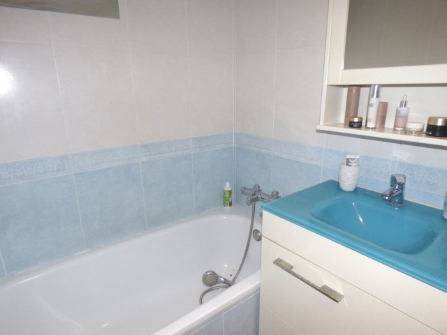 3 Bedrooms Apartment in Estepona