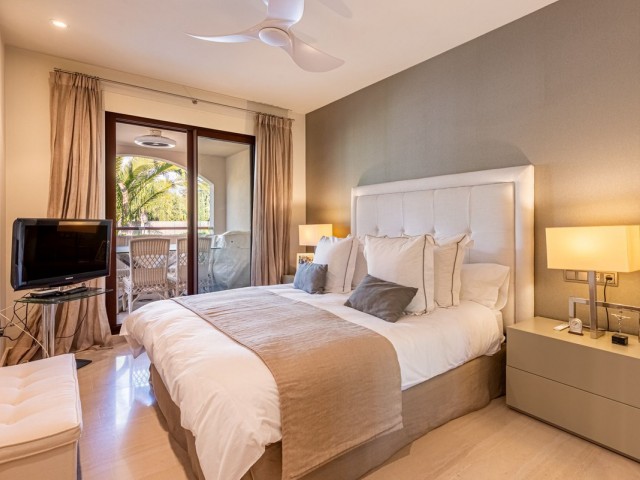 2 Bedrooms Apartment in Nueva Andalucía