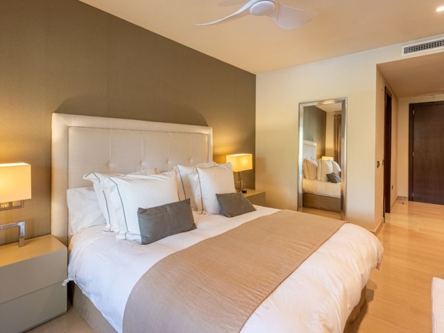 2 Bedrooms Apartment in Nueva Andalucía