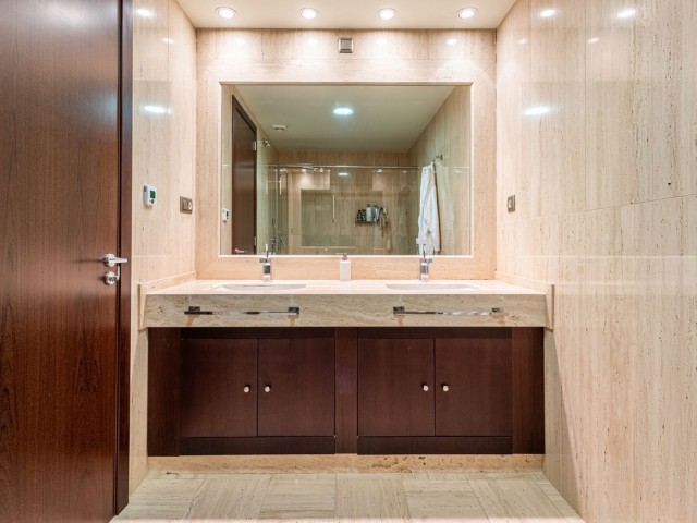 2 Bedrooms Apartment in Nueva Andalucía