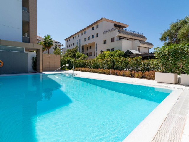 3 Bedrooms Apartment in Puerto Banús