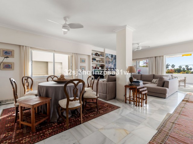 4 Makuuhuoneen Huoneisto Guadalmina Baja