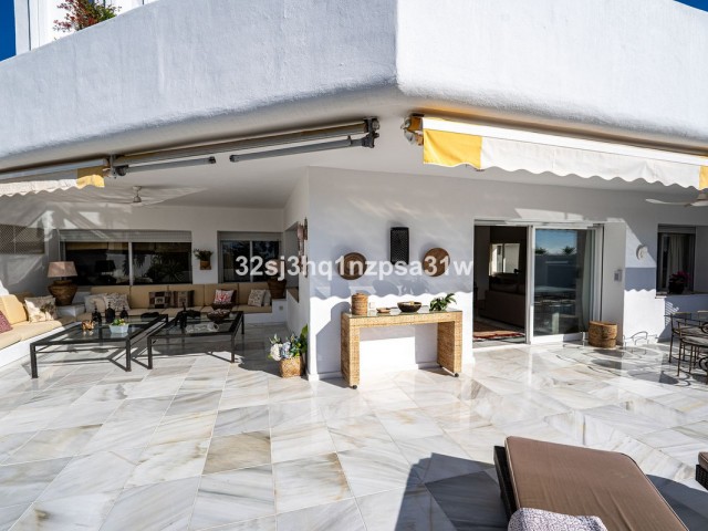 4 Makuuhuoneen Huoneisto Guadalmina Baja