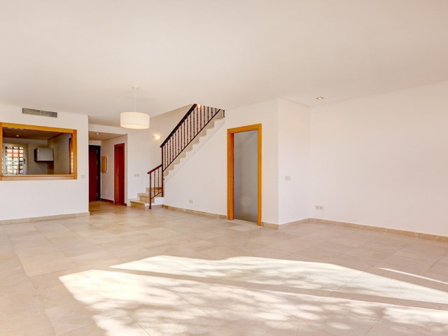 2 Schlafzimmer Reihenhaus in Manilva