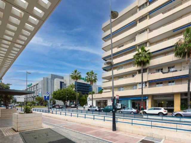 Apartment, Puerto Banús, R5261137
