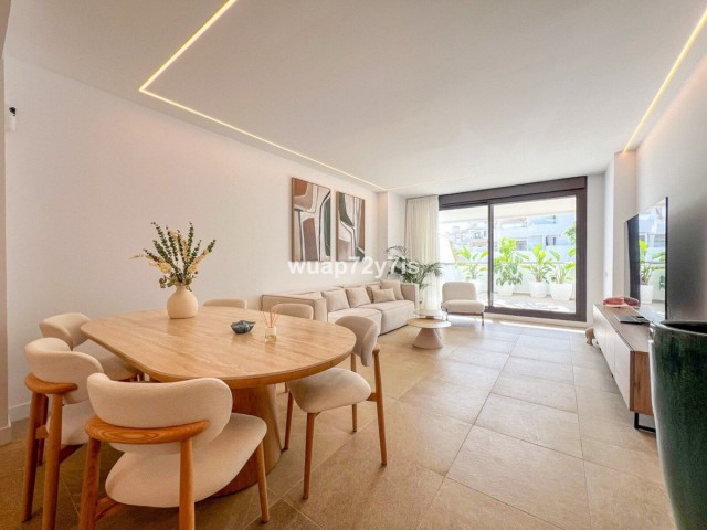 4 Bedrooms Apartment in Estepona