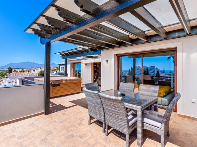 Penthouse in Nueva Andalucía