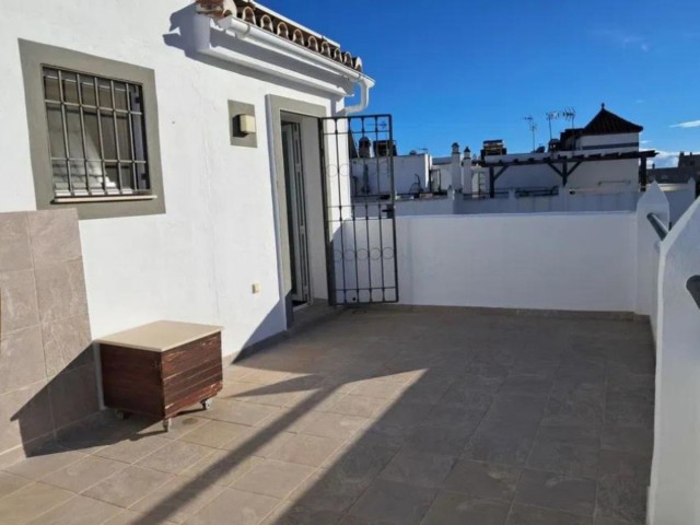 4 Bedrooms Townhouse in Estepona