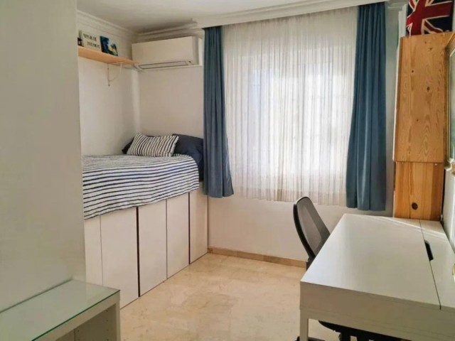 4 Schlafzimmer Reihenhaus in Estepona