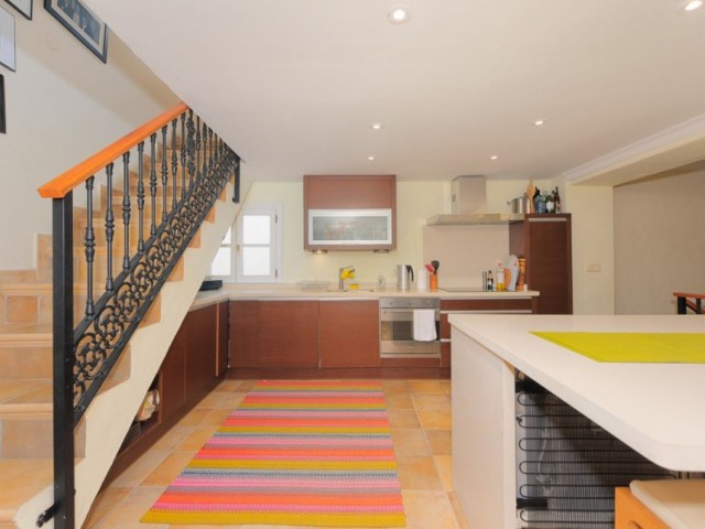 3 Bedrooms Townhouse in Marbella