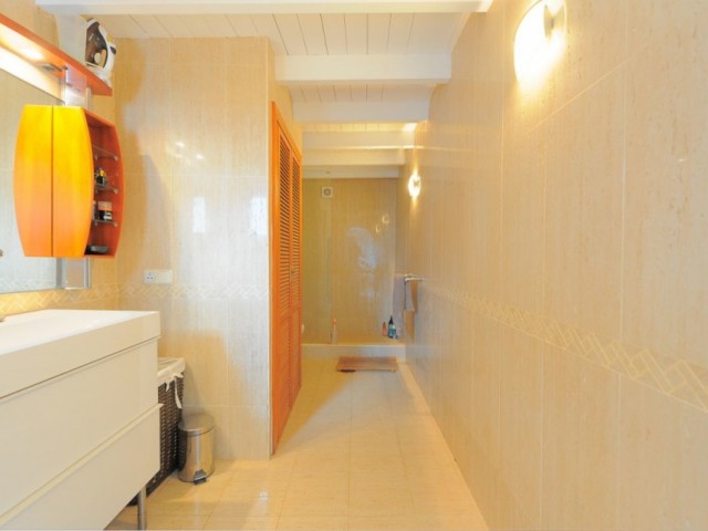 3 Bedrooms Townhouse in Marbella