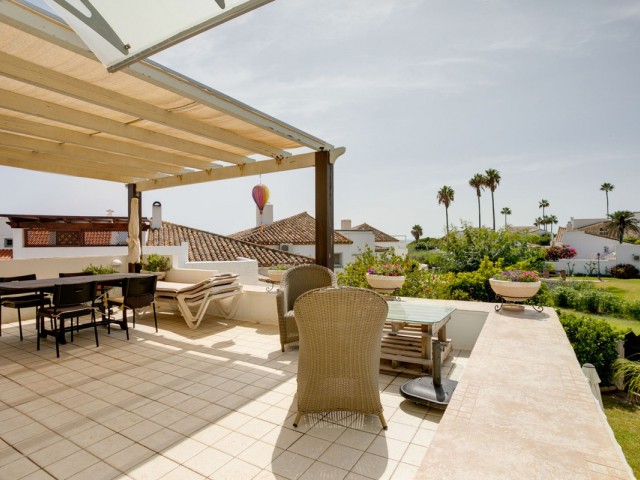 3 Bedrooms Villa in Estepona