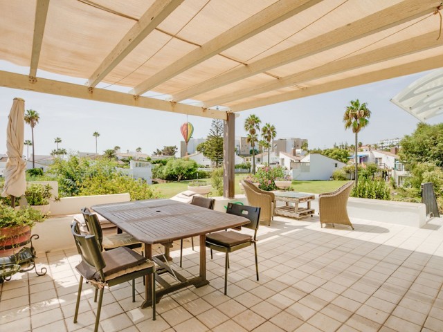 3 Bedrooms Villa in Estepona