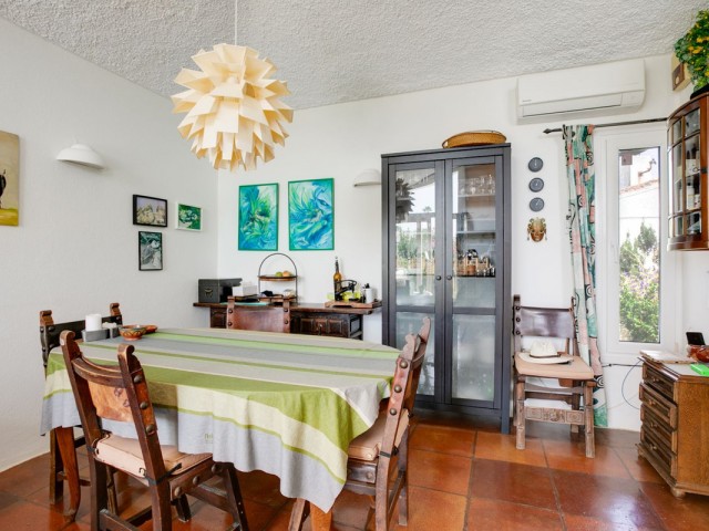 3 Bedrooms Villa in Estepona