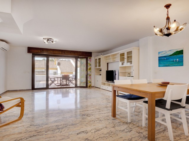 4 Bedrooms Townhouse in Manilva