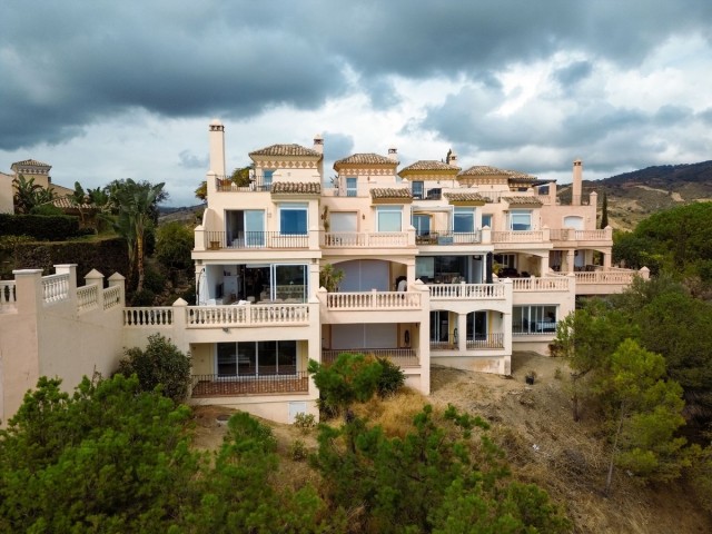 3 Bedrooms Villa in Elviria