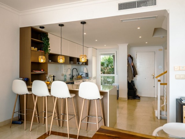 3 Bedrooms Villa in Elviria