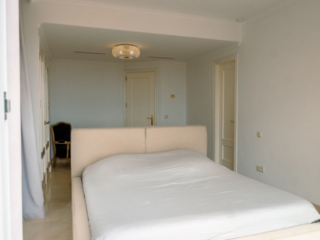 3 Bedrooms Villa in Elviria