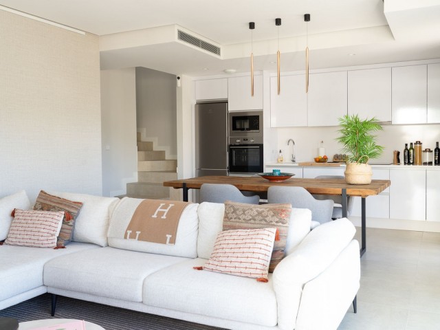 3 Bedrooms Apartment in Estepona