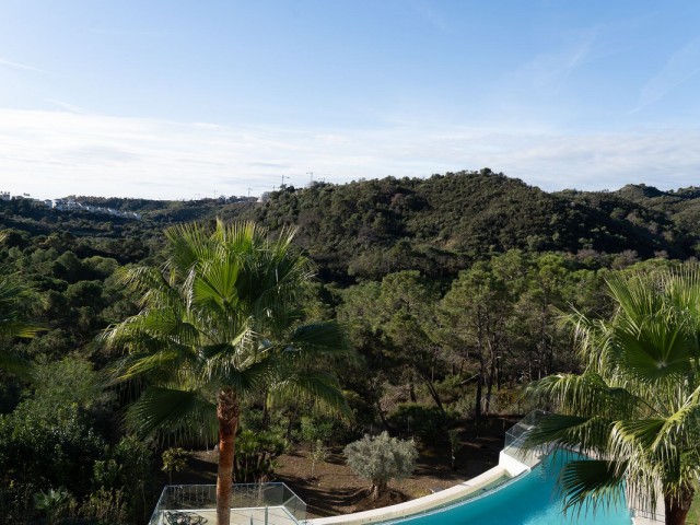 3 Bedrooms Apartment in Estepona