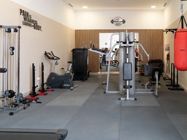 3 Bedrooms Apartment in Estepona