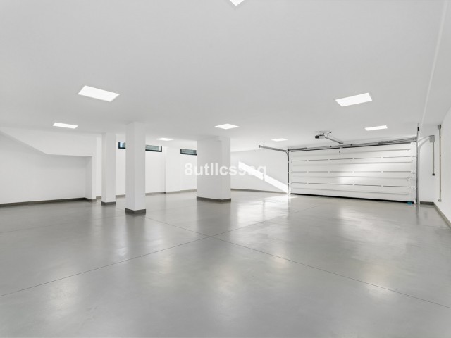 6 Bedrooms Villa in Benahavís