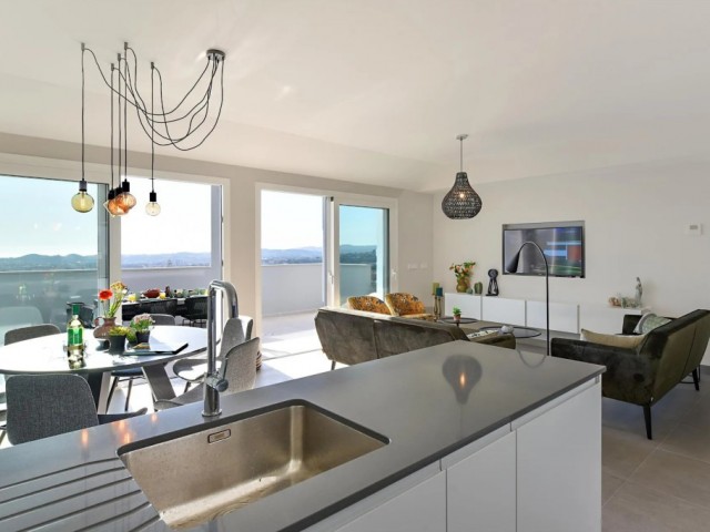 3 Bedrooms Apartment in Fuengirola