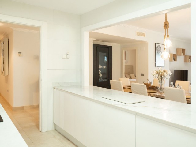 3 Bedrooms Apartment in Benahavís