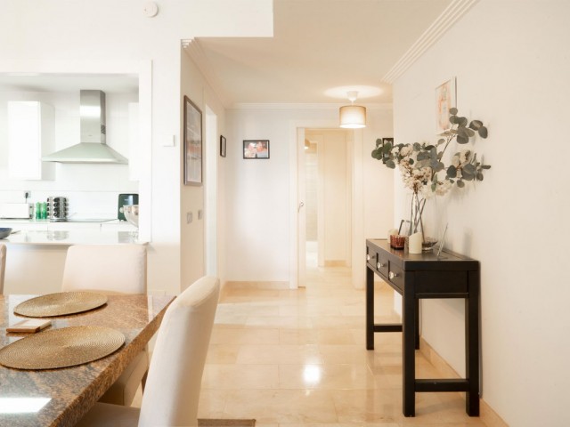 3 Bedrooms Apartment in Benahavís