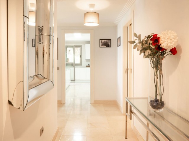 3 Bedrooms Apartment in Benahavís