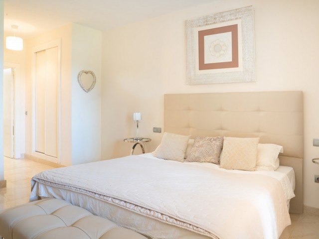 3 Bedrooms Apartment in Benahavís