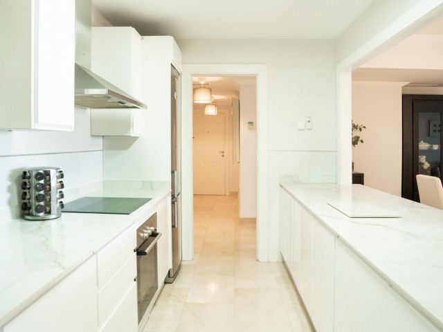 3 Bedrooms Apartment in Benahavís