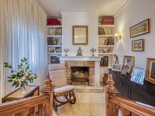 4 Bedrooms Villa in Marbella