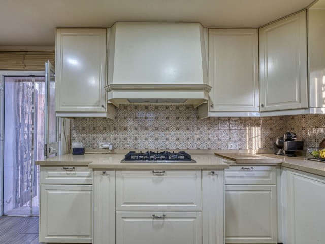 4 Bedrooms Villa in Marbella