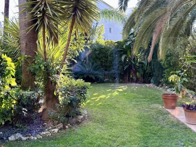 4 Bedrooms Townhouse in Estepona