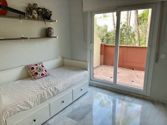 4 Bedrooms Townhouse in Estepona