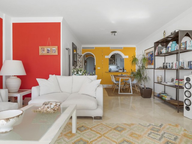 2 Bedrooms Apartment in Estepona