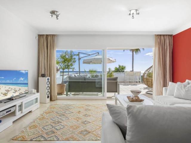 2 Bedrooms Apartment in Estepona