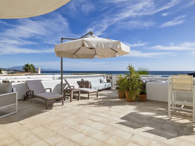 2 Bedrooms Apartment in Estepona