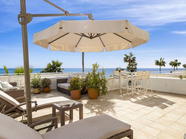 2 Bedrooms Apartment in Estepona
