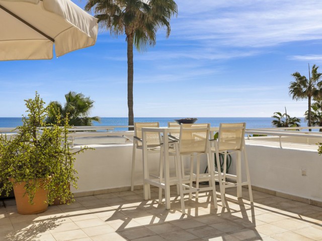 2 Bedrooms Apartment in Estepona
