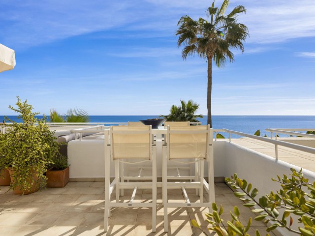 2 Bedrooms Apartment in Estepona