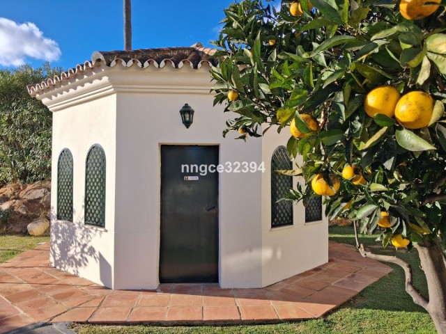 2 Bedrooms Apartment in Puerto Banús